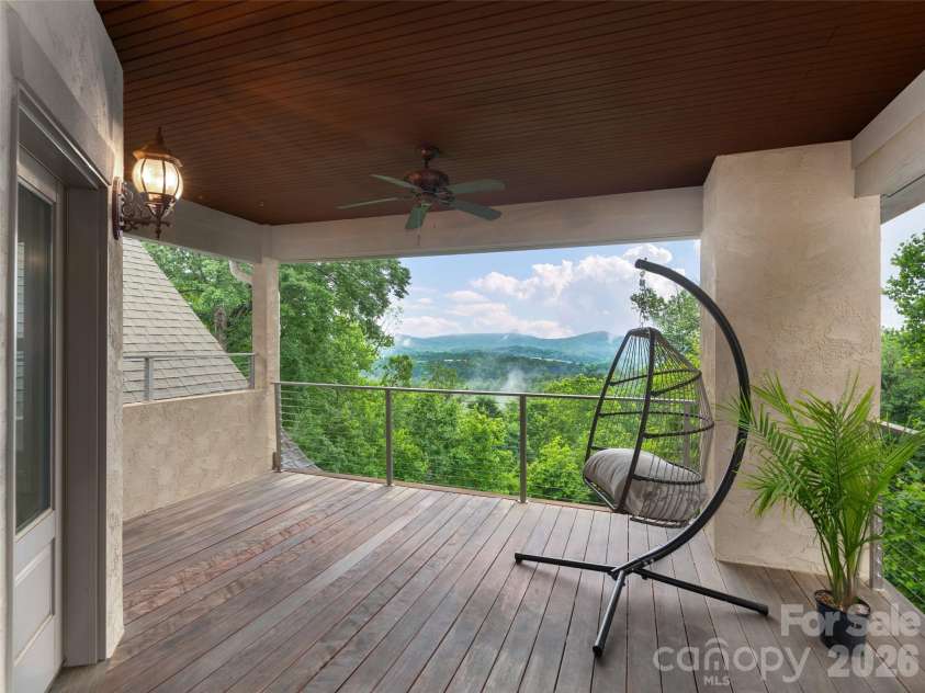 433 Coopers Hawk Drive, Asheville, NC 28803.  MLS# CAR4388428, YatesRealty ID 28266. 