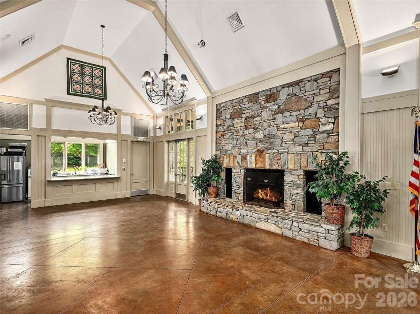 433 Coopers Hawk Drive, Asheville, NC 28803.  MLS# CAR4388428, YatesRealty ID 28266. 