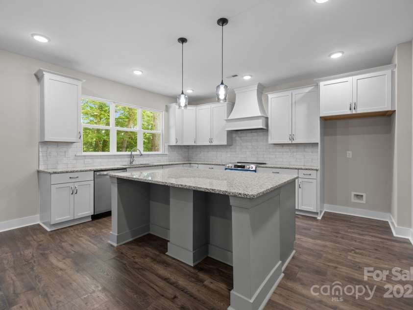 8709 Providence Road, Waxhaw, NC 28173.  MLS# CAR4285248, YatesRealty ID 28266. 