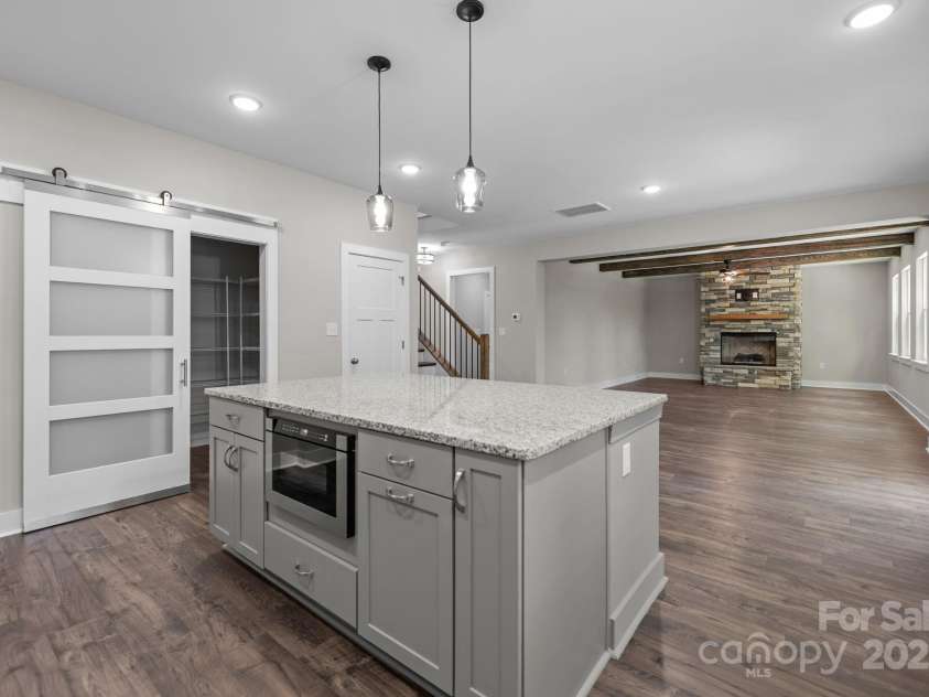 8709 Providence Road, Waxhaw, NC 28173.  MLS# CAR4285248, YatesRealty ID 28266. 