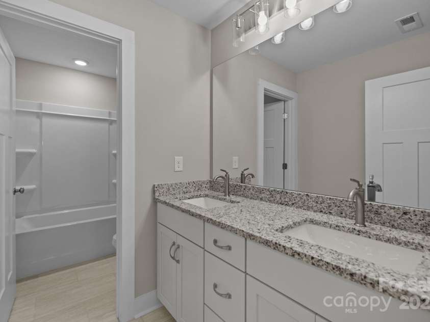 8709 Providence Road, Waxhaw, NC 28173.  MLS# CAR4285248, YatesRealty ID 28266. 