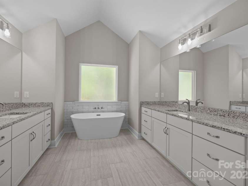 8709 Providence Road, Waxhaw, NC 28173.  MLS# CAR4285248, YatesRealty ID 28266. 