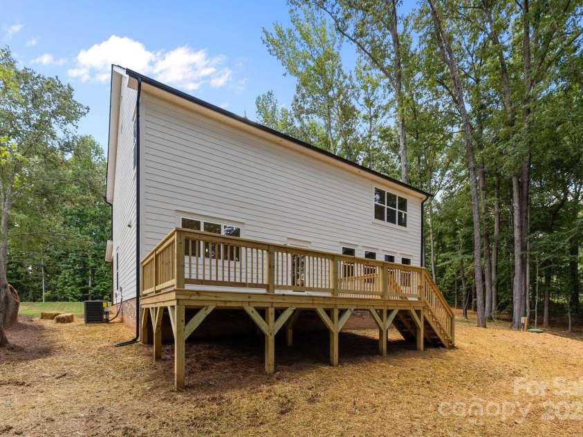 8709 Providence Road, Waxhaw, NC 28173.  MLS# CAR4285248, YatesRealty ID 28266. 