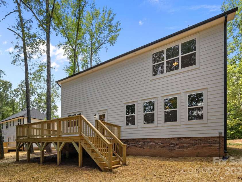 8709 Providence Road, Waxhaw, NC 28173.  MLS# CAR4285248, YatesRealty ID 28266. 