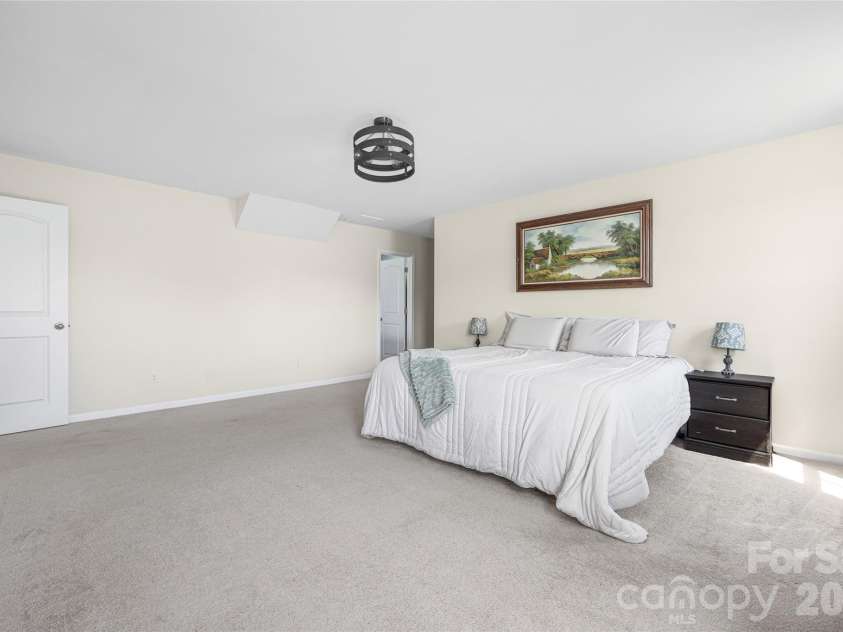 11119 Grenfell Avenue, Huntersville, NC 28078.  MLS# CAR4397802, YatesRealty ID 28267. 