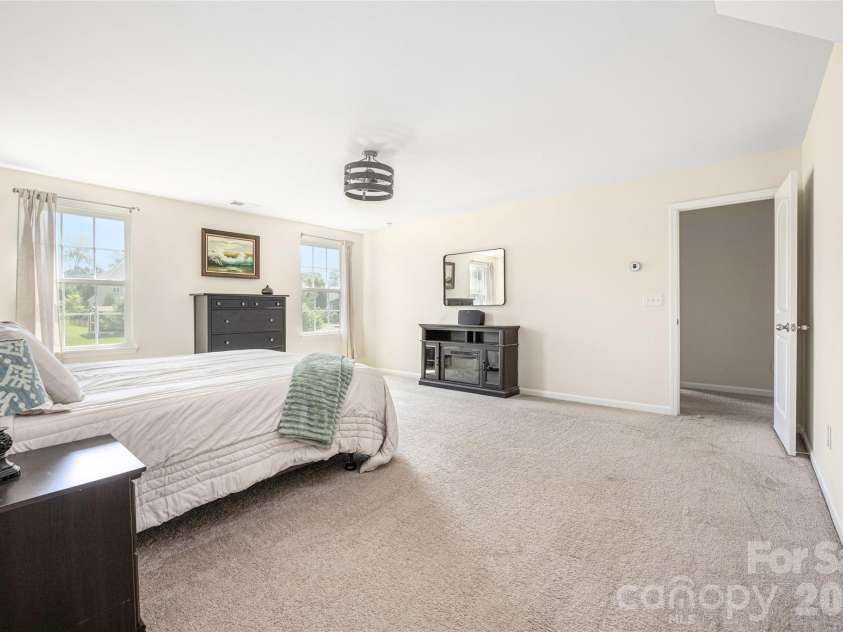 11119 Grenfell Avenue, Huntersville, NC 28078.  MLS# CAR4397802, YatesRealty ID 28267. 