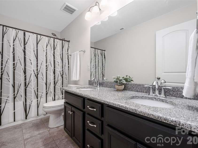 11119 Grenfell Avenue, Huntersville, NC 28078.  MLS# CAR4397802, YatesRealty ID 28267. 