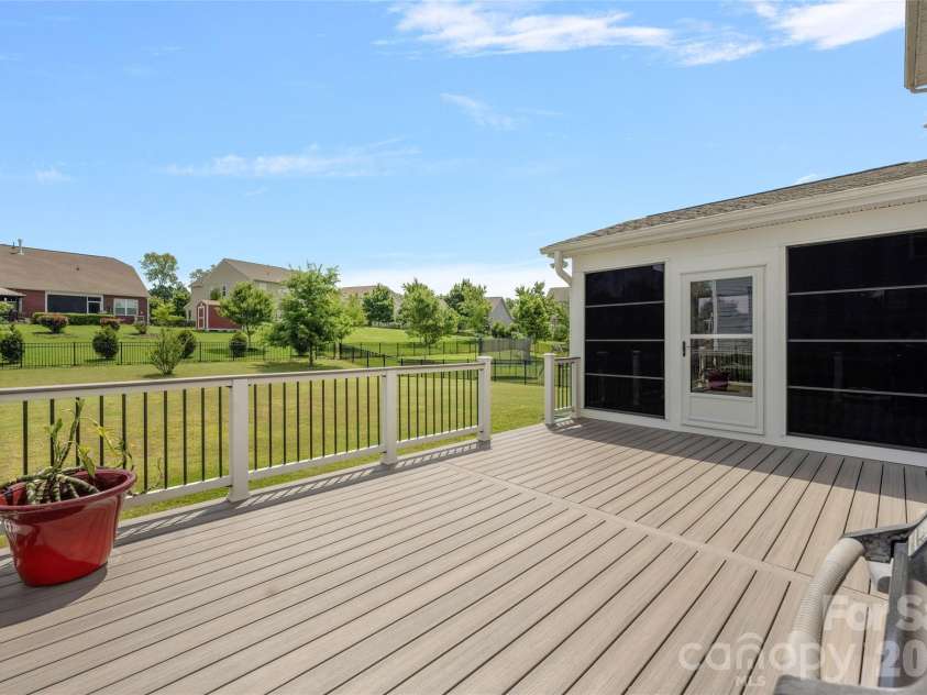 11119 Grenfell Avenue, Huntersville, NC 28078.  MLS# CAR4397802, YatesRealty ID 28267. 