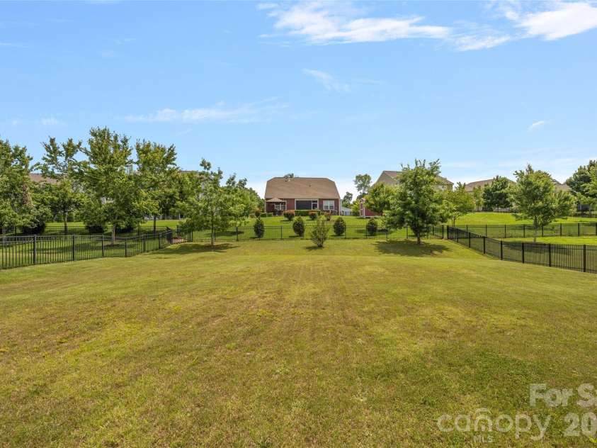 11119 Grenfell Avenue, Huntersville, NC 28078.  MLS# CAR4397802, YatesRealty ID 28267. 