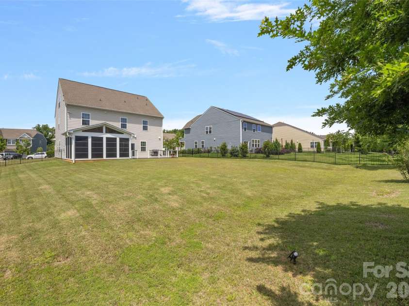 11119 Grenfell Avenue, Huntersville, NC 28078.  MLS# CAR4397802, YatesRealty ID 28267. 