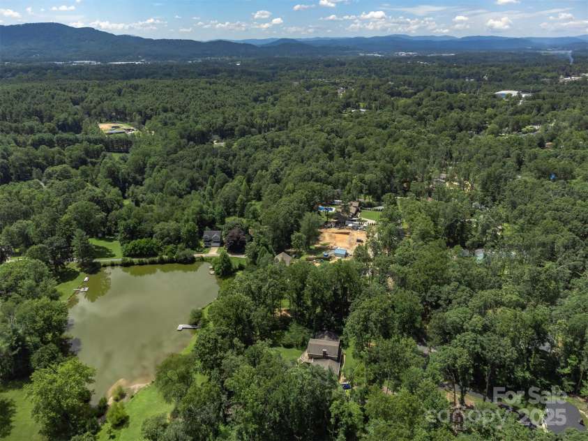 22 Glen Cove Road, Arden, NC 28704.  MLS# CAR4272199, YatesRealty ID 28269. 