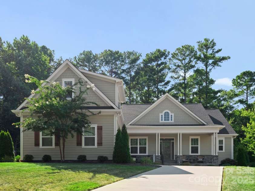 4275 Silver Eagle Court, Denver, NC 28037.  MLS# CAR4284863, YatesRealty ID 28270. 