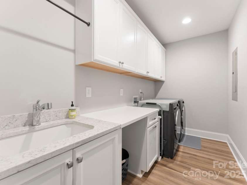 4275 Silver Eagle Court, Denver, NC 28037.  MLS# CAR4284863, YatesRealty ID 28270. 