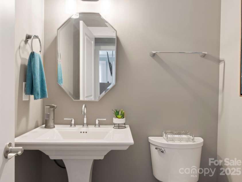 4275 Silver Eagle Court, Denver, NC 28037.  MLS# CAR4284863, YatesRealty ID 28270. 