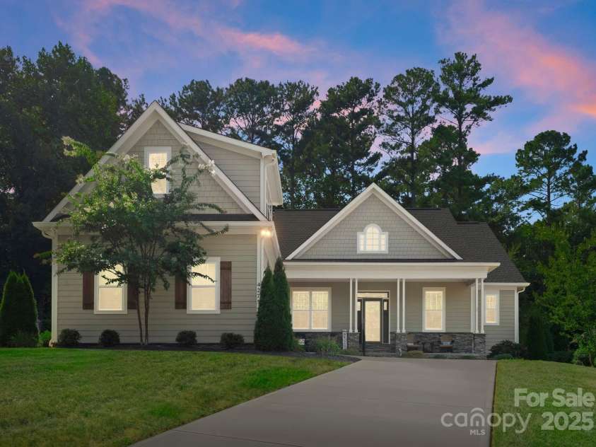 4275 Silver Eagle Court, Denver, NC 28037.  MLS# CAR4284863, YatesRealty ID 28270. 