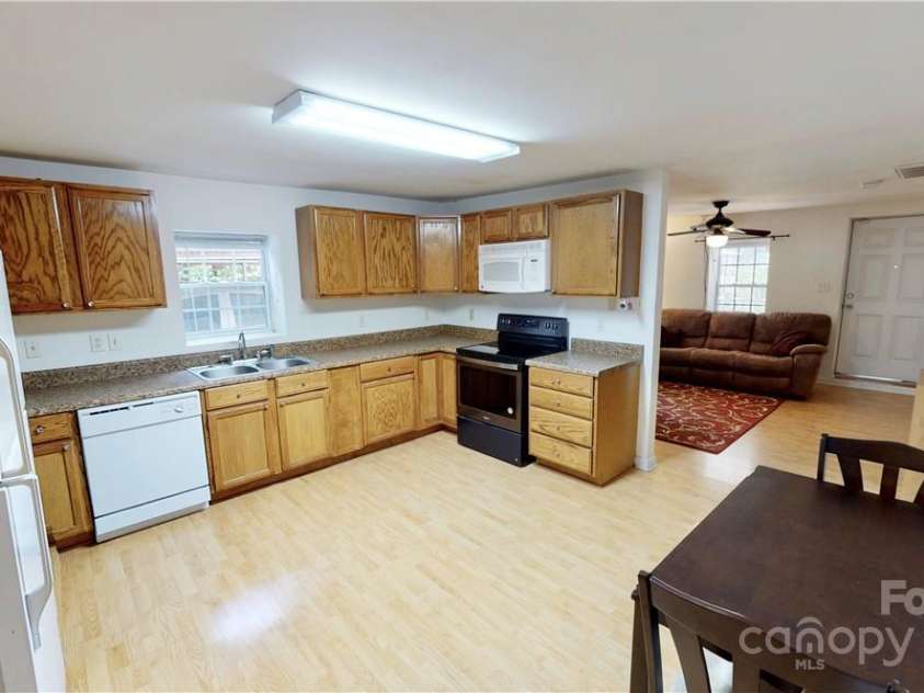 6342 Macon Street, Charlotte, NC 28208.  MLS# CAR4281895, YatesRealty ID 28271. 