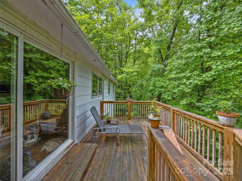 200 Valley Overlook Drive, Pisgah Forest, NC 28768.  MLS# CAR4265421, YatesRealty ID 28272. 