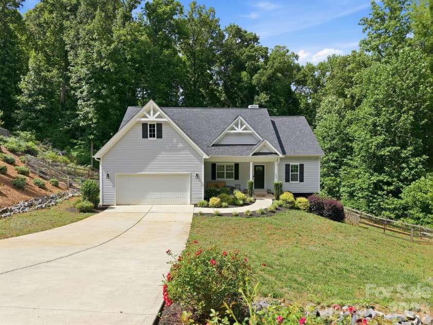 2960 Walter Drive, Concord, NC 28027.  MLS# CAR4373915, YatesRealty ID 28272. 