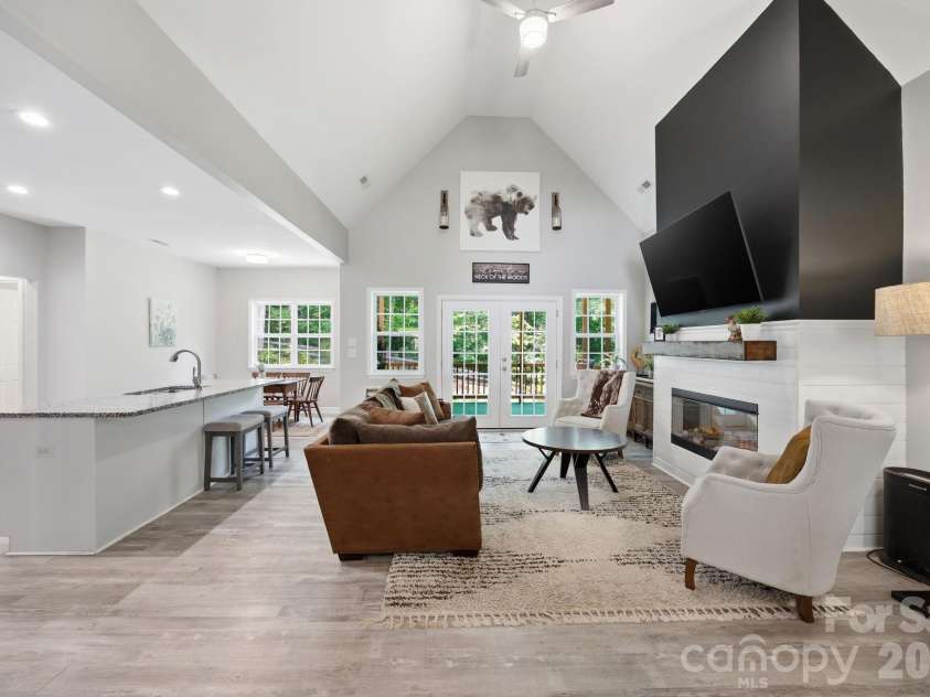 2960 Walter Drive, Concord, NC 28027.  MLS# CAR4373915, YatesRealty ID 28272. Great Room