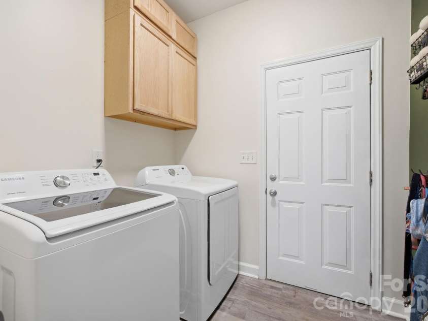 2960 Walter Drive, Concord, NC 28027.  MLS# CAR4373915, YatesRealty ID 28272. Laundry