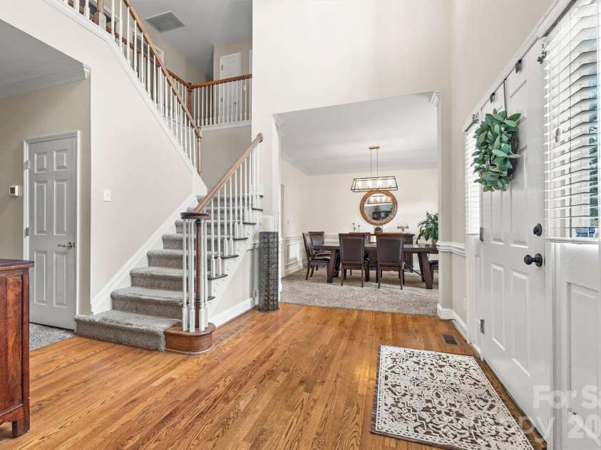 5501 Providence Glen Road, Charlotte, NC 28270.  MLS# CAR4382707, YatesRealty ID 28273. 