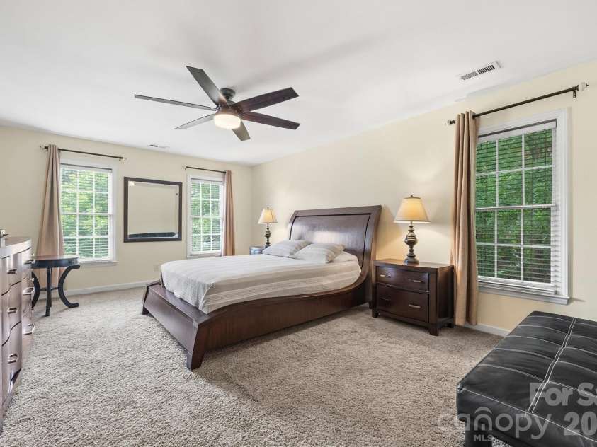 5501 Providence Glen Road, Charlotte, NC 28270.  MLS# CAR4382707, YatesRealty ID 28273. 