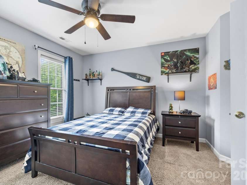5501 Providence Glen Road, Charlotte, NC 28270.  MLS# CAR4382707, YatesRealty ID 28273. 
