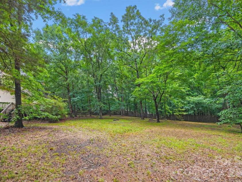 5501 Providence Glen Road, Charlotte, NC 28270.  MLS# CAR4382707, YatesRealty ID 28273. 