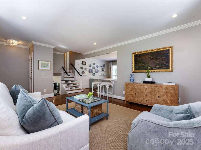 6720 Brookmeade Drive, Charlotte, NC 28226.  MLS# CAR4283734, YatesRealty ID 28273. 