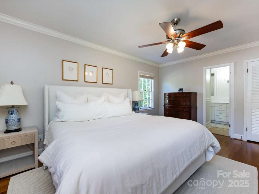 6720 Brookmeade Drive, Charlotte, NC 28226.  MLS# CAR4283734, YatesRealty ID 28273. 