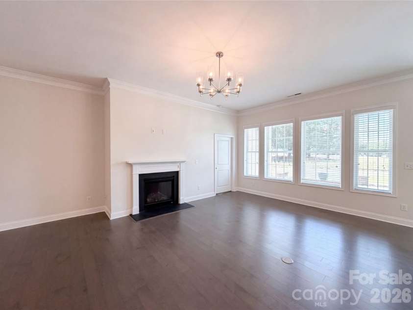 132 Margo Lane, Statesville, NC 28677.  MLS# CAR4389923, YatesRealty ID 28274. 