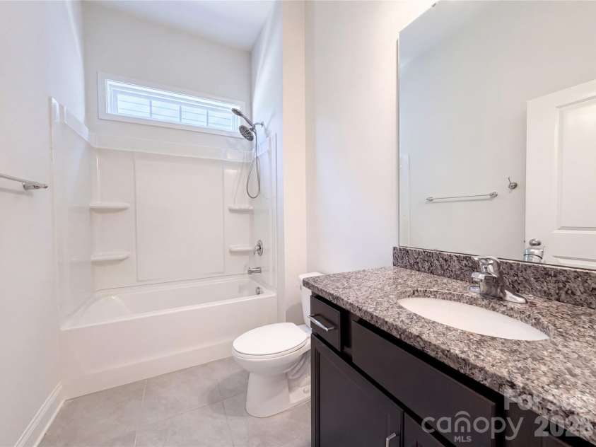 132 Margo Lane, Statesville, NC 28677.  MLS# CAR4389923, YatesRealty ID 28274. 
