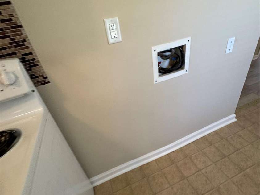 1001 Cone Avenue, Pineville, NC 28134.  MLS# CAR4283461, YatesRealty ID 28275. WASHER CONNECTION