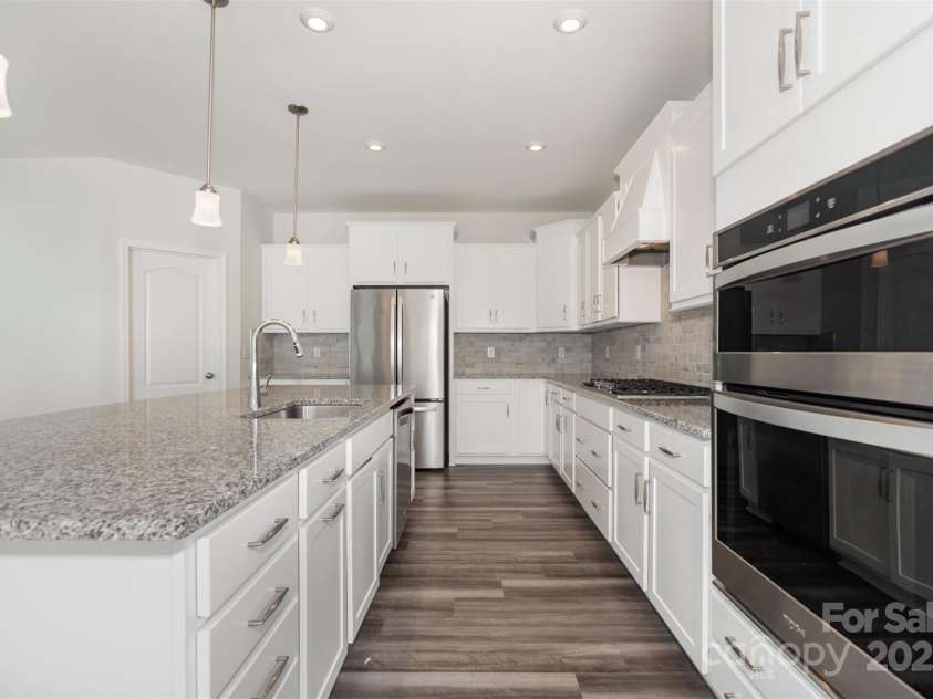 1007 Moose Trail, Matthews, NC 28104.  MLS# CAR4280180, YatesRealty ID 28277. 