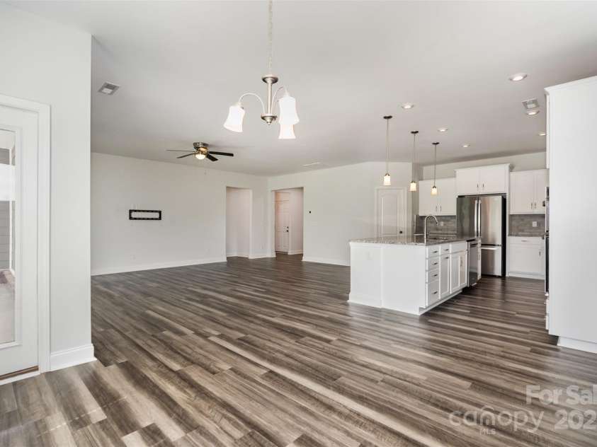 1007 Moose Trail, Matthews, NC 28104.  MLS# CAR4280180, YatesRealty ID 28277. 