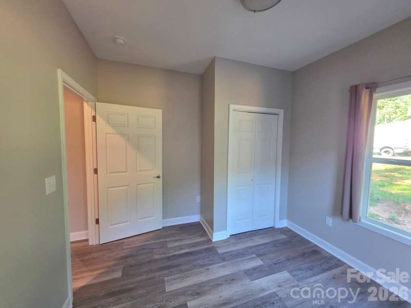 1105 8th Street, Statesville, NC 28677.  MLS# CAR4389488, YatesRealty ID 28277. 