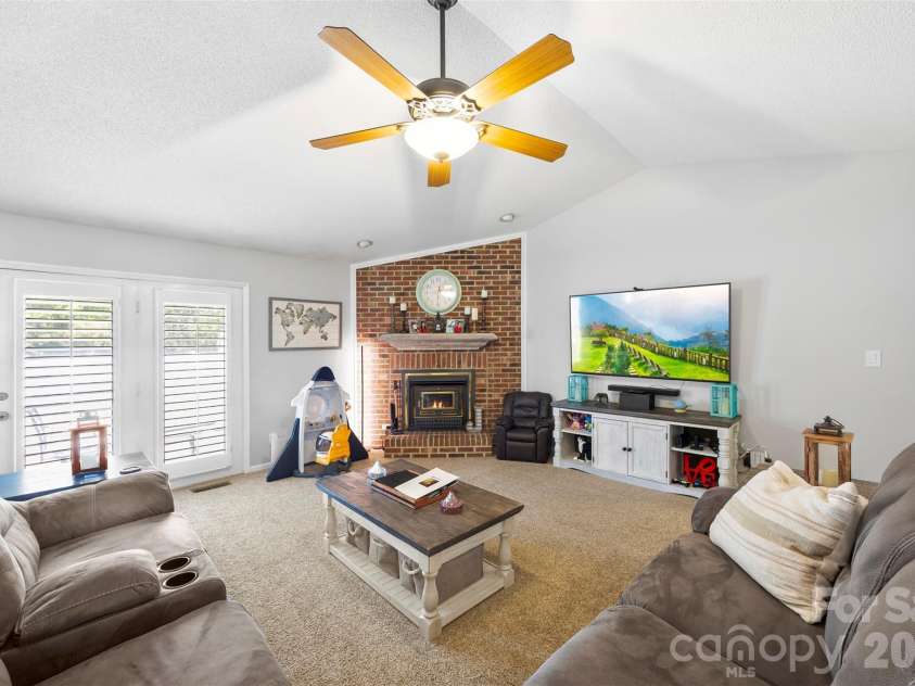 114 Cross Creek Drive, Cherryville, NC 28021.  MLS# CAR4371527, YatesRealty ID 28278. 