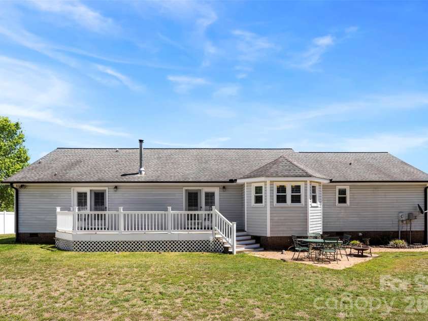 114 Cross Creek Drive, Cherryville, NC 28021.  MLS# CAR4371527, YatesRealty ID 28278. 