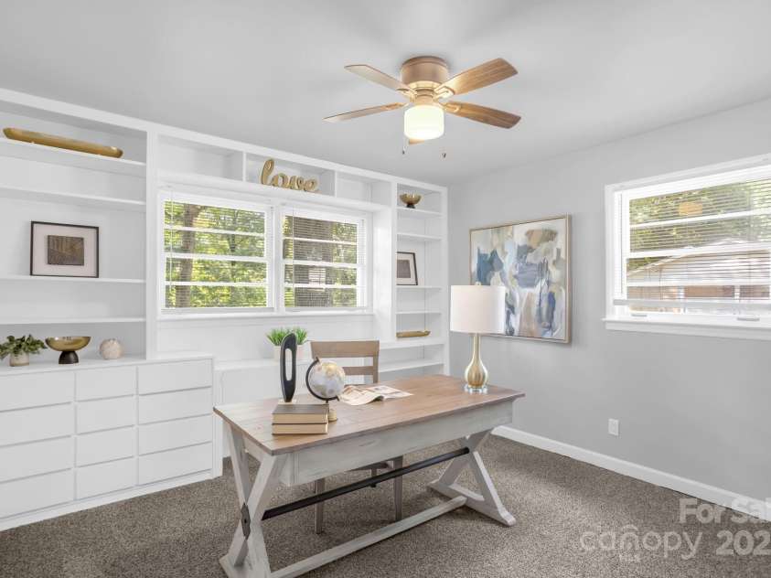 1623 Lumarka Drive, Charlotte, NC 28212.  MLS# CAR4276170, YatesRealty ID 28278. 