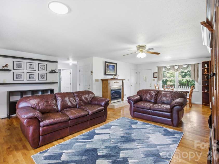 144 Wooten Farm Road, Statesville, NC 28625.  MLS# CAR4375437, YatesRealty ID 28279. 