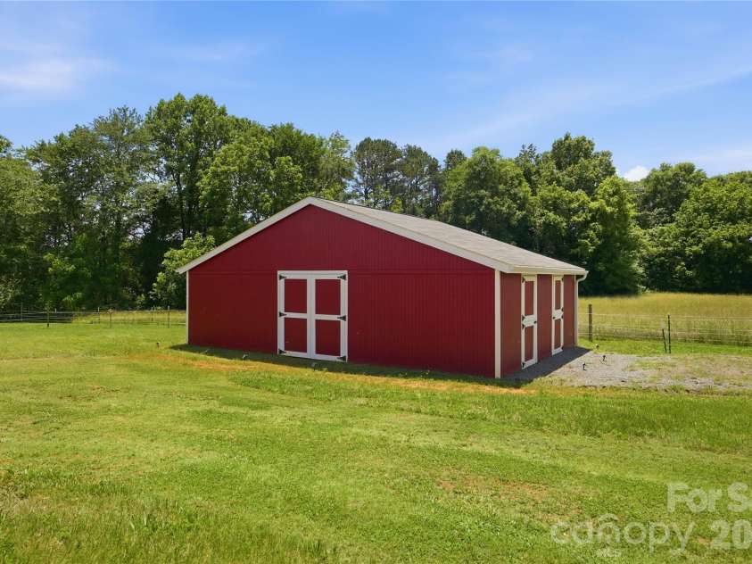 144 Wooten Farm Road, Statesville, NC 28625.  MLS# CAR4375437, YatesRealty ID 28279. 