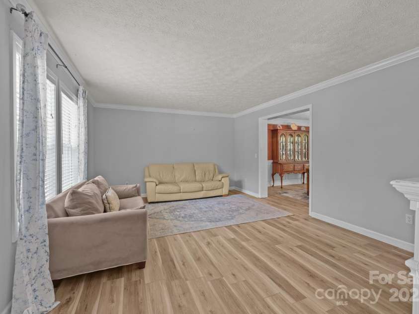 25611 Bridgeport Road, Albemarle, NC 28001.  MLS# CAR4280834, YatesRealty ID 28279. Huge Living Room