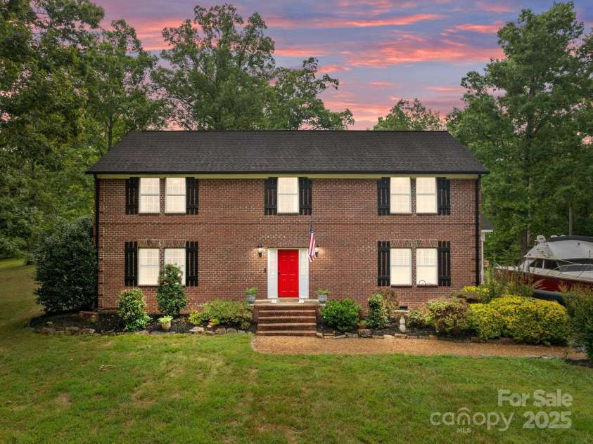 25611 Bridgeport Road, Albemarle, NC 28001.  MLS# CAR4280834, YatesRealty ID 28279. Welcome Home!