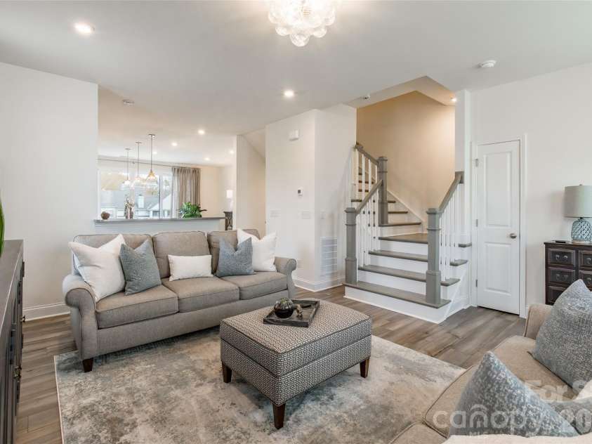 2106 Magnolia Blossom Way, Charlotte, NC 28211.  MLS# CAR4346843, YatesRealty ID 2828. 