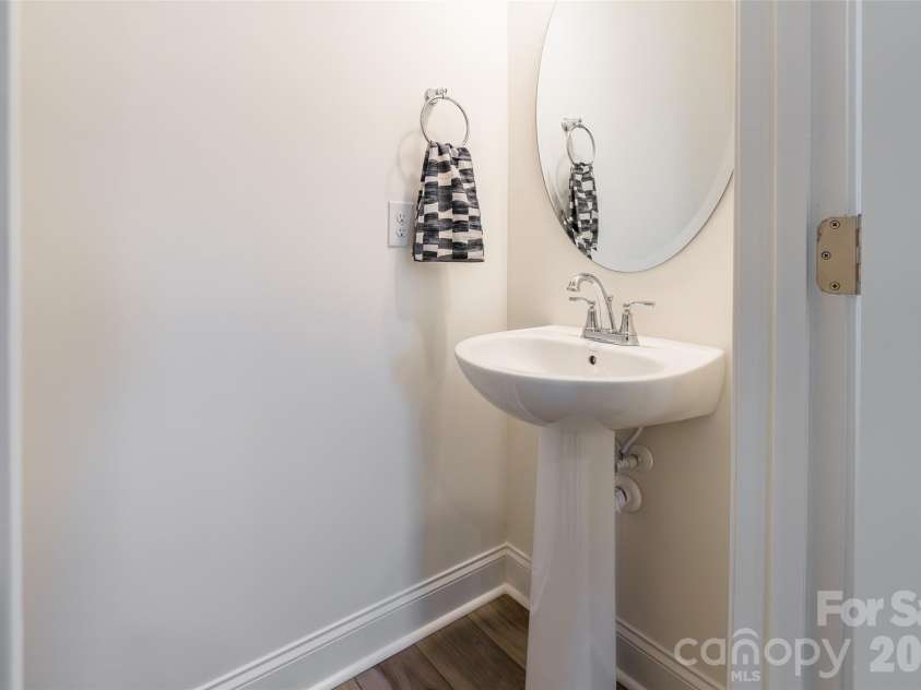 2106 Magnolia Blossom Way, Charlotte, NC 28211.  MLS# CAR4346843, YatesRealty ID 2828. 
