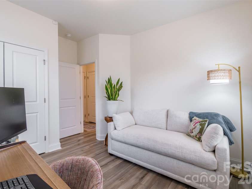 2106 Magnolia Blossom Way, Charlotte, NC 28211.  MLS# CAR4346843, YatesRealty ID 2828. 
