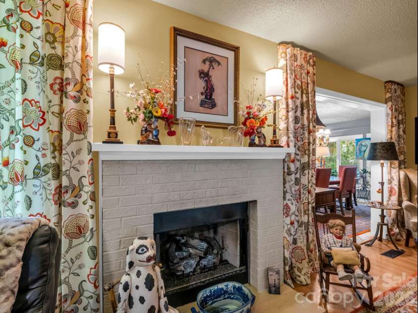 154 Fairlane Road, Columbus, NC 28722.  MLS# CAR4389133, YatesRealty ID 28280. 