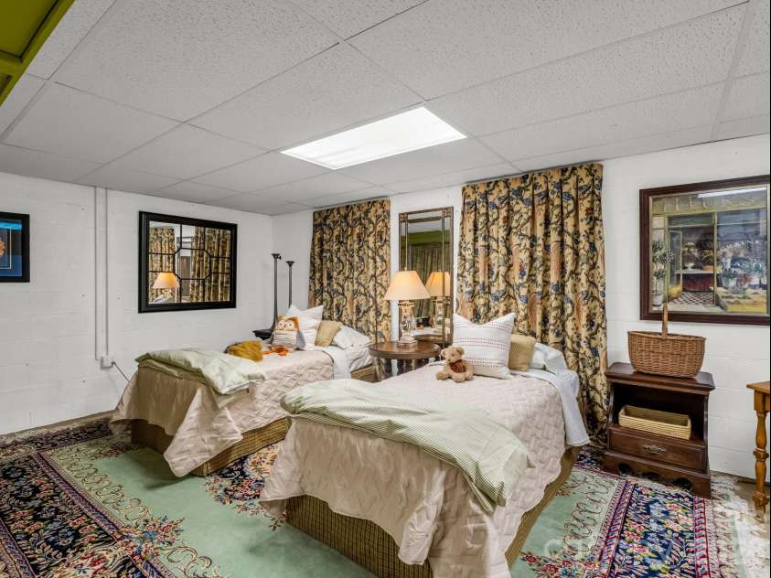 154 Fairlane Road, Columbus, NC 28722.  MLS# CAR4389133, YatesRealty ID 28280. 
