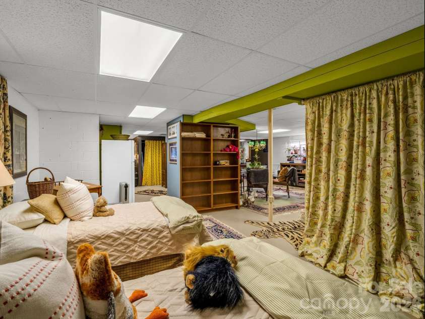 154 Fairlane Road, Columbus, NC 28722.  MLS# CAR4389133, YatesRealty ID 28280. 