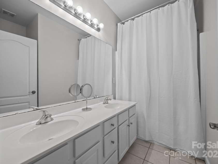 763 Old Meeting Way, Davidson, NC 28036.  MLS# CAR4271307, YatesRealty ID 28280. 